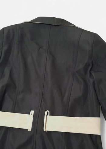 Siyah Mevsimlik Trençkot - Görsel 6
