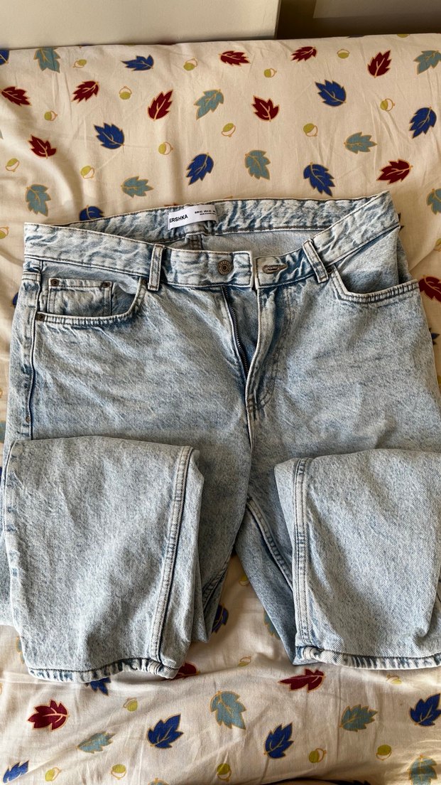 Mavi Büzgülü Rahat Kesim Erkek Kot Pantolon Bershka - Görsel 4