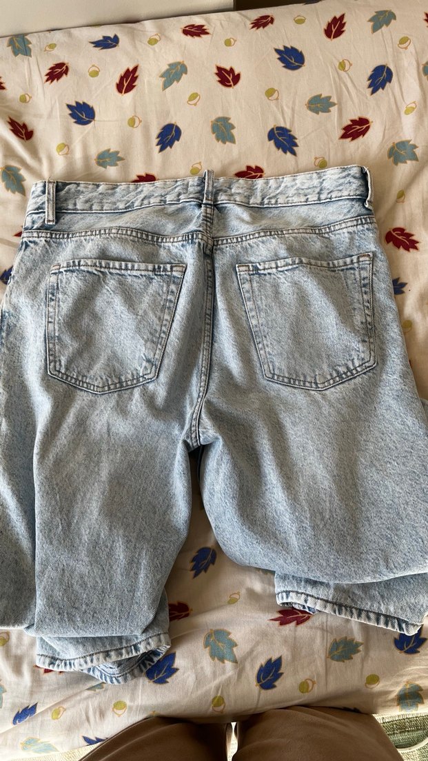 Mavi Büzgülü Rahat Kesim Erkek Kot Pantolon Bershka - Görsel 2