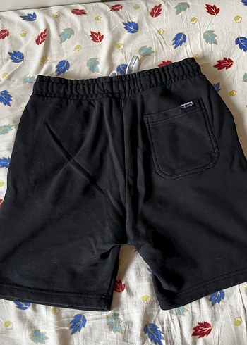 Siyah Pamuklu Rahat Kesim Erkek Şort Bershka - Görsel 4