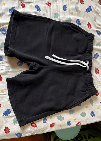 Siyah Pamuklu Rahat Kesim Erkek Şort Bershka - Görsel 2