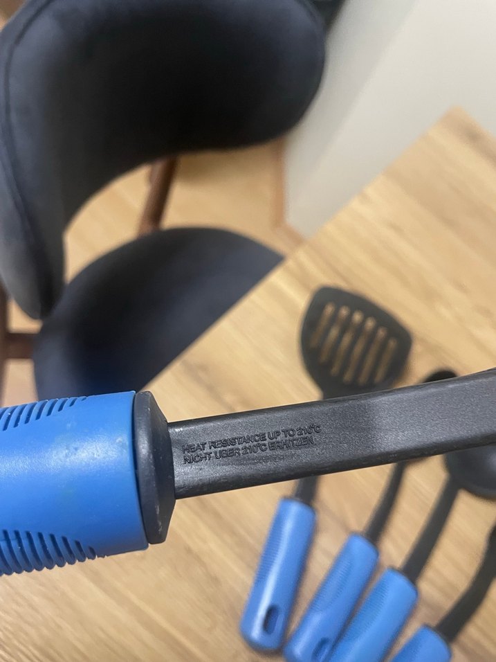 Mavi Saplı Siyah Mutfak Gereçleri Seti - Görsel 3