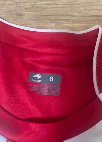 Beyaz Kırmızı Çizgili Kısa Kollu Erkek Forma - Görsel 4