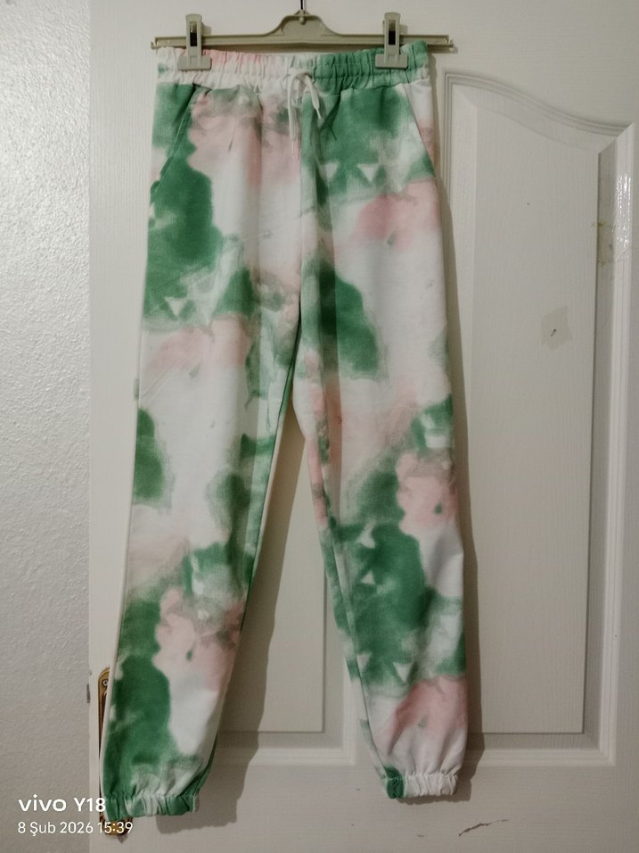 Yeşil Bağlama Desenli Dantel Detaylı Kadın Eşofman - Görsel 2