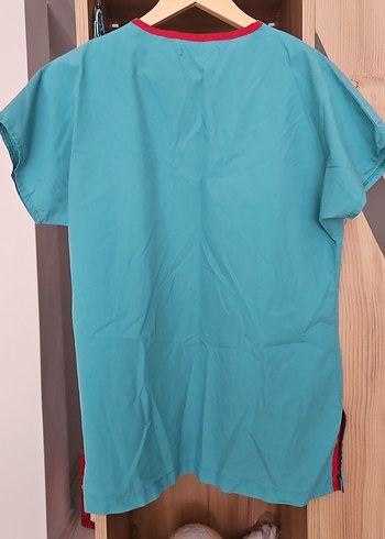 Turkuaz çizgi detaylı çizgi medikal Forma üstü - Görsel 2