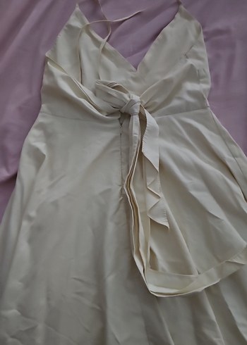 Beyaz V Yaka Askılı Midi Elbise - Görsel 2