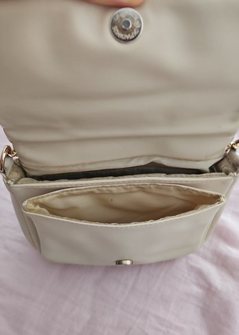 Bej Deri Kadın Çanta, Tokalı, Modern Klasik - Görsel 5