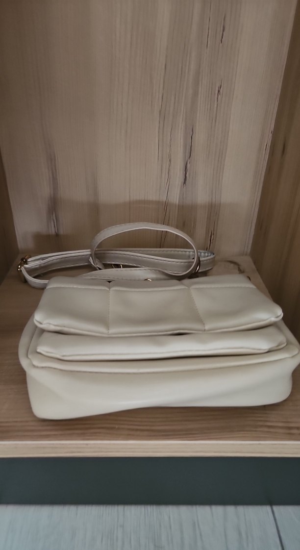 Bej Deri Kadın Çanta, Tokalı, Modern Klasik - Görsel 2