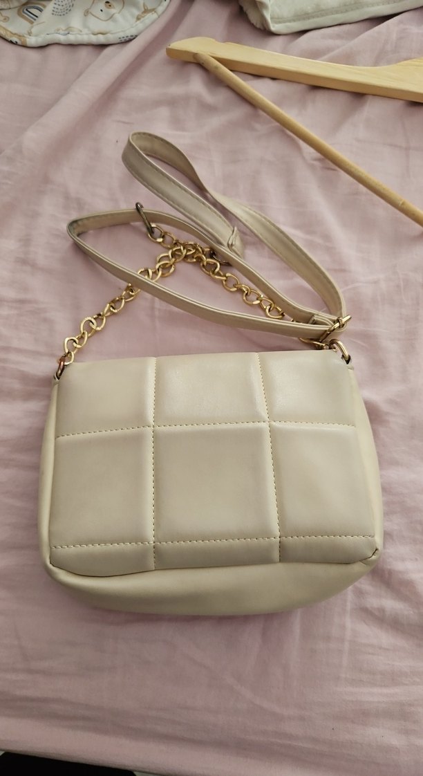 Bej Deri Kadın Çanta, Tokalı, Modern Klasik - Görsel 4