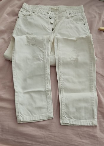 Düğmeli Beyaz Rahat Kesim Kadın Kot Pantolon - Görsel 2