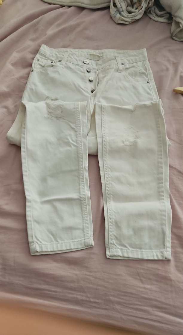 Düğmeli Beyaz Rahat Kesim Kadın Kot Pantolon - Görsel 2