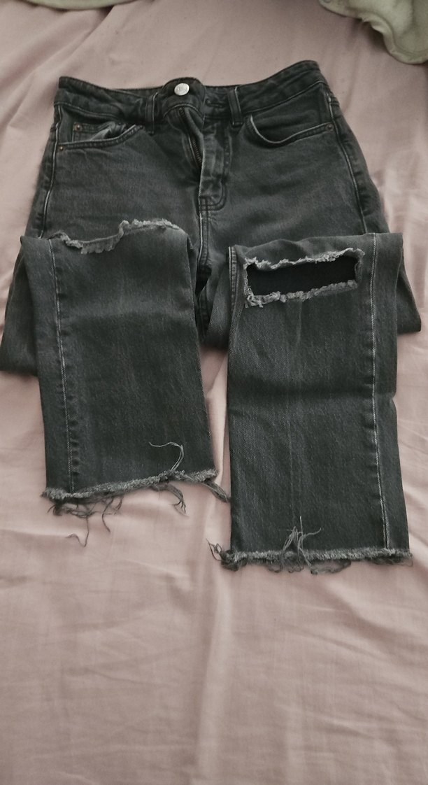 Gri Yırtık Kesim Salaş Kadın Kot Pantolon - Görsel 2