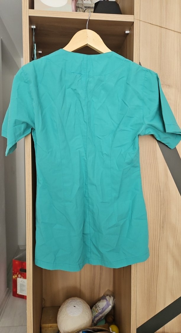 Turkuaz V Yaka Kısa Kollu Midi kadın forması - Görsel 2