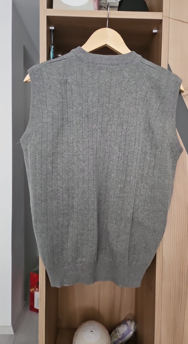 Gri V Yaka Kadın Örme Yelek - Görsel 2