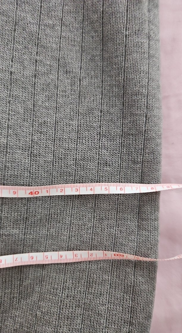 Gri V Yaka Kadın Örme Yelek - Görsel 4