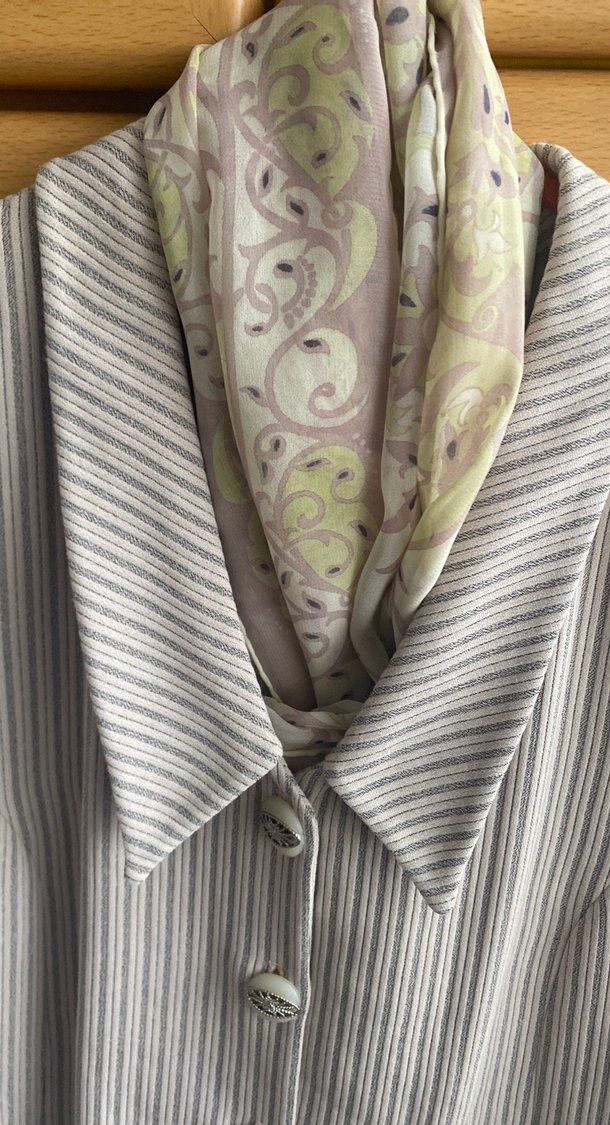 Düğmeli, Kısa Kollu pudra gri çizgili etek ceket takım - Görsel 3