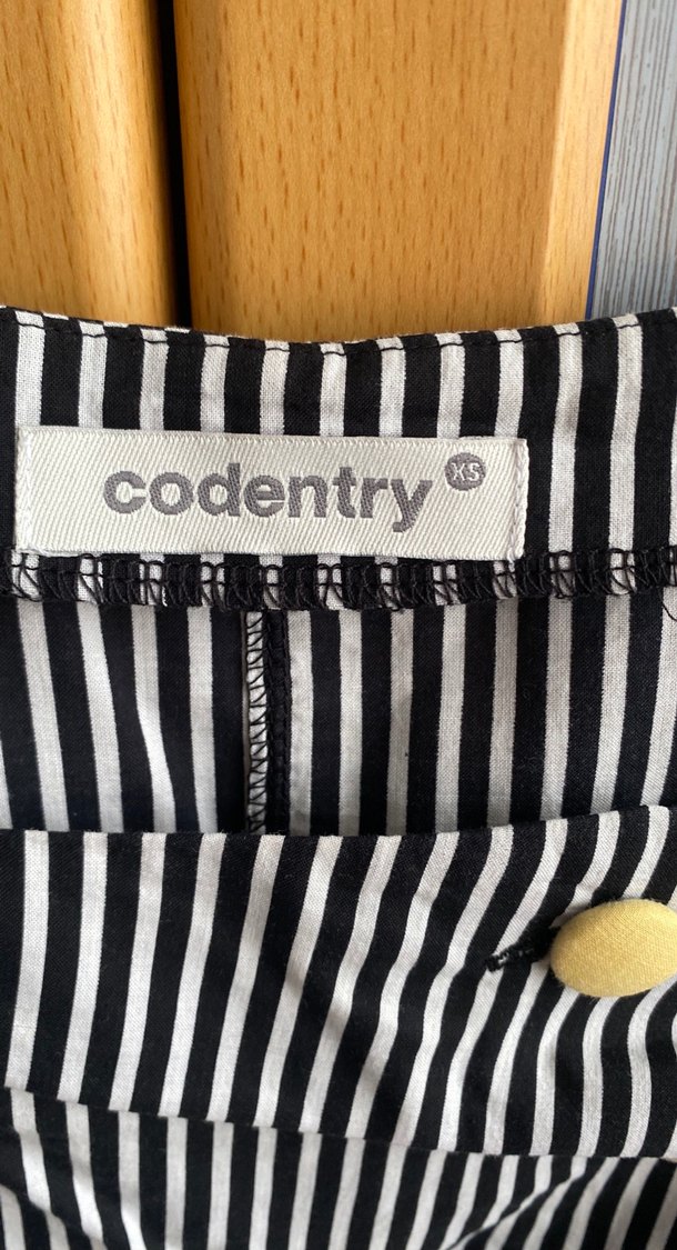 Sarı Düğmeli Çizgili elbise - Görsel 2