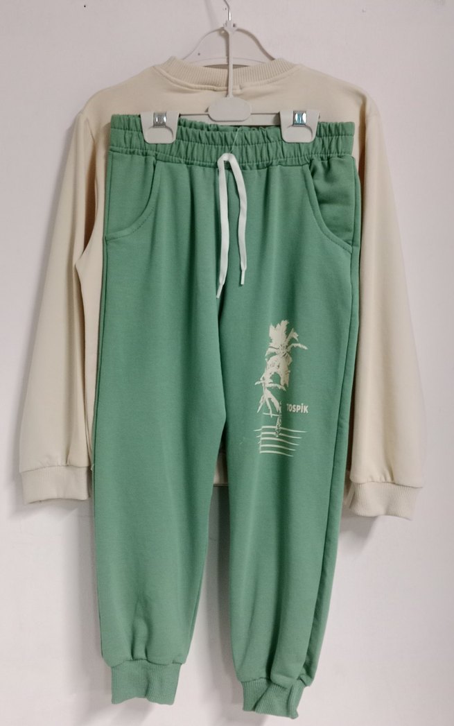 Erkek Çocuk Baskılı Sweatshirt ve Yeşil Eşofman altı - Görsel 2