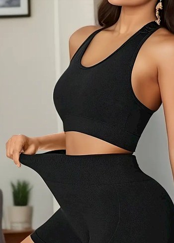 Siyah V Yakalı Mini Spor takım - Görsel 3