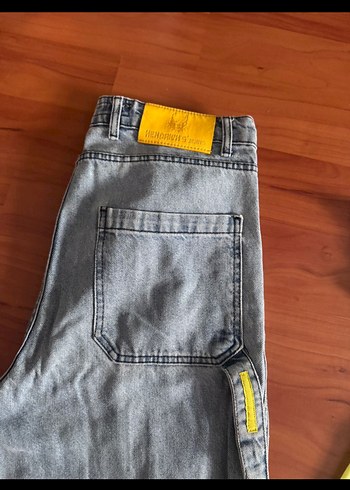 Sarı Detaylı Loose Fit Kadın Denim Pantolon - Görsel 3