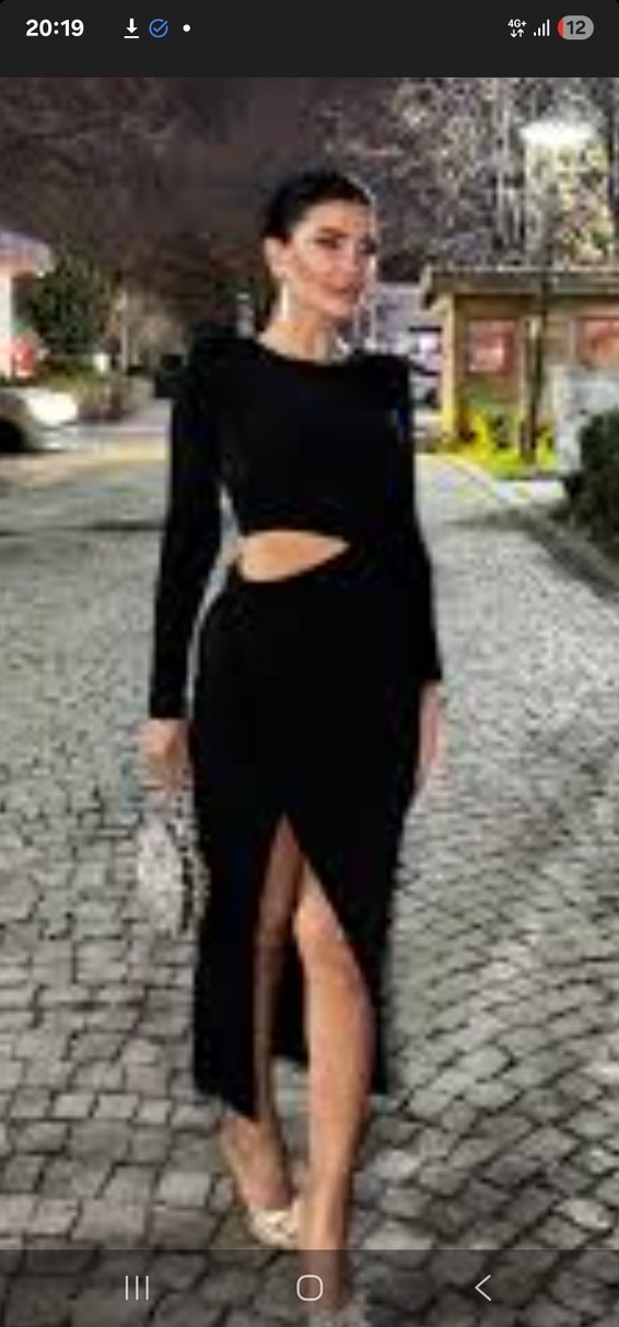 Siyah Uzun Kollu Drapeli Uzun Elbise - Görsel 2