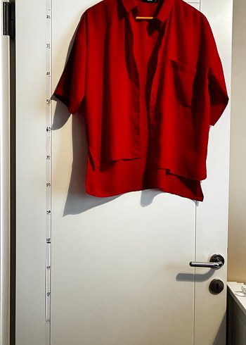 Kırmızı Düğmeli Kadın Gömlek - Görsel 4