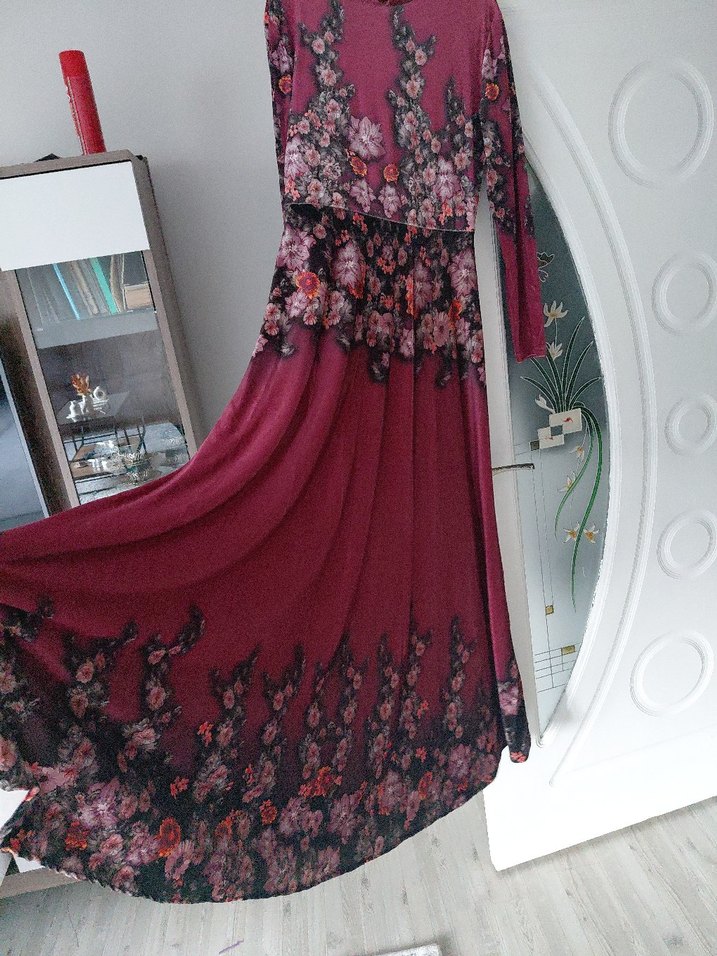 çiçekli kadife elbise - Görsel 3