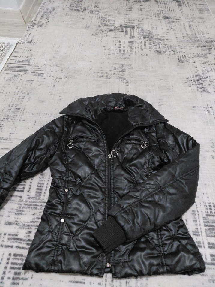 Siyah Fermuarlı Yüksek Yakalı Kadın Ceket - Görsel 2