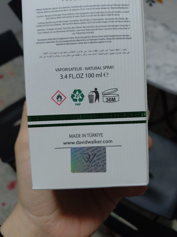 David Walker Yeşil Parfümü 100 ml - Görsel 4