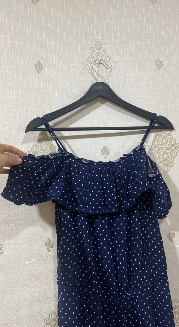 Lacivert Puantiyeli Omuzları Açık Uzun Tulum - Görsel 5