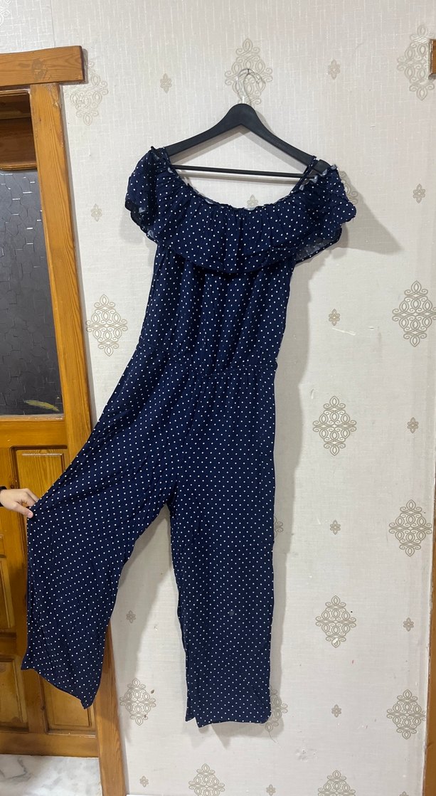 Lacivert Puantiyeli Omuzları Açık Uzun Tulum - Görsel 2