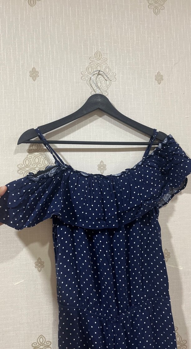 Lacivert Puantiyeli Omuzları Açık Uzun Tulum - Görsel 4