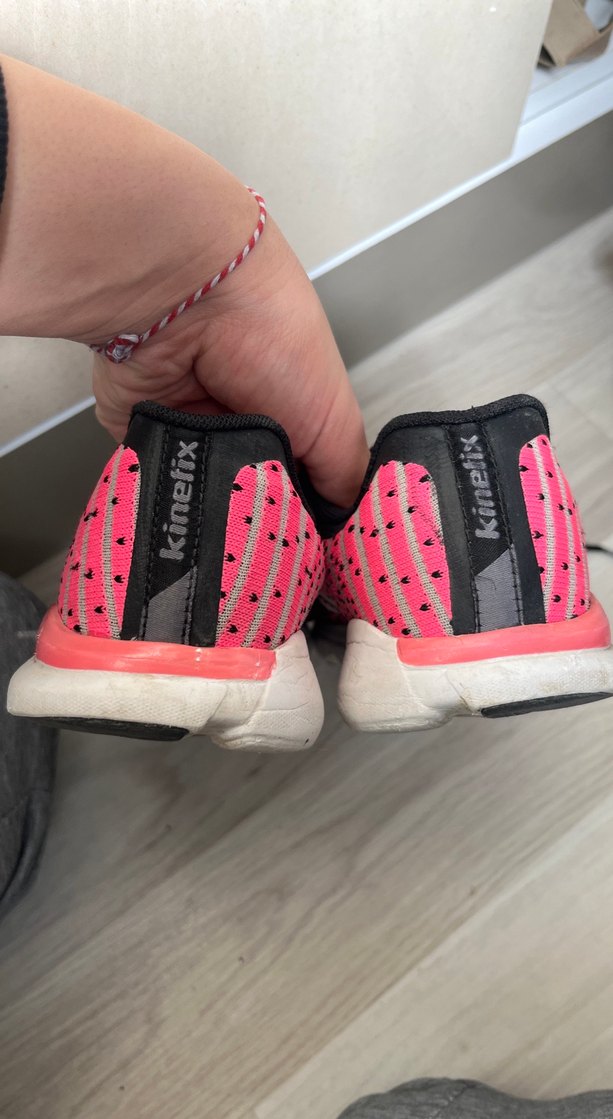 Pembe Siyah Bağcıklı Kadın Spor Ayakkabı - Görsel 4