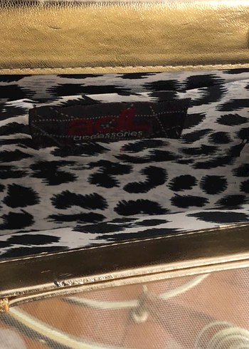 ADİL IŞIK ALTIN RENGİ DERİ KADIN ÇANTA PORTFOY - Görsel 5