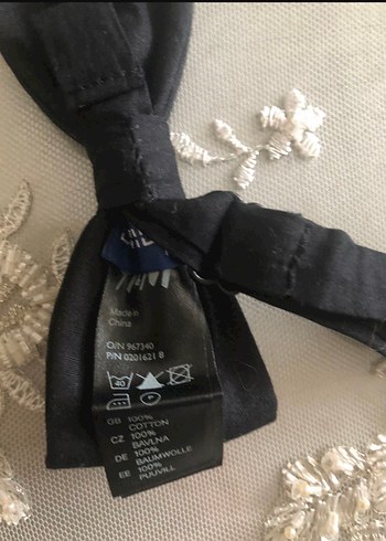 H&M DÜZ SİYAH ERKEK PAPYON - Görsel 3