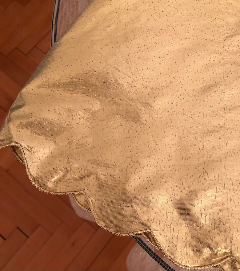 Parlak Altın Renkli Bohem Tarzı Masa örtüsü - Görsel 2