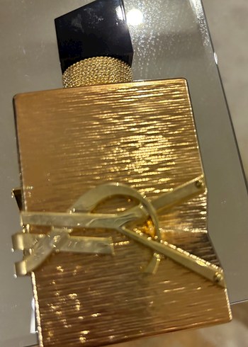 Yves Saint Laurent ürünü