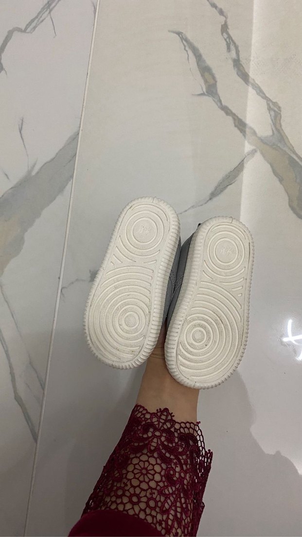 Gri Düğmeli Erkek Çocuk Spor Ayakkabı - Görsel 2