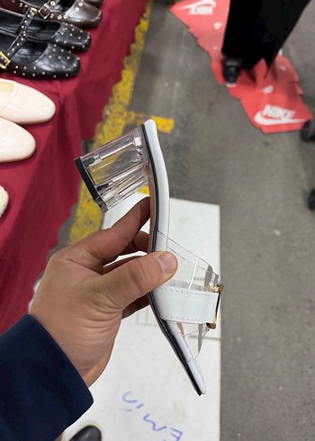 Beyaz Topuklu Kadın Terlik - Görsel 3