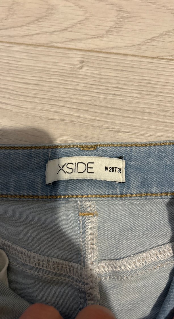 Düğmeli Gri Mini Denim Şort - Görsel 2