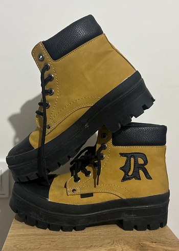 Erkek bot 41 numara 0 ayarında kusursuz - Görsel 3