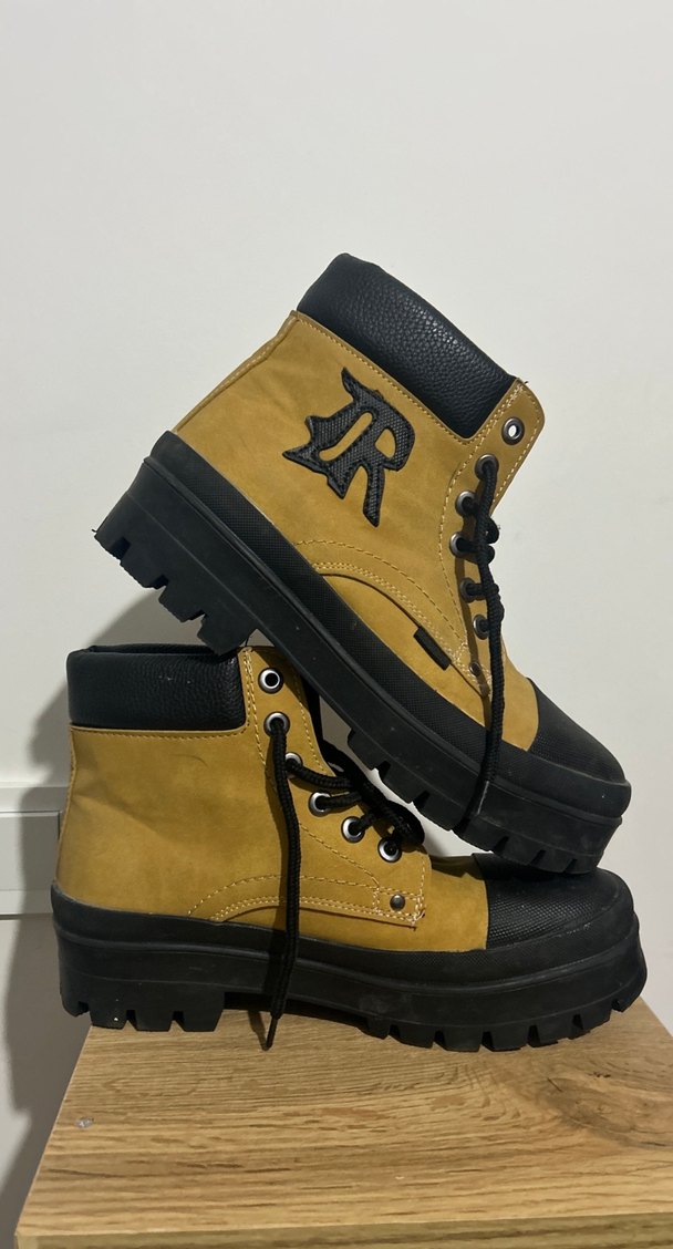 Erkek bot 41 numara 0 ayarında kusursuz - Görsel 2