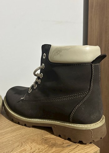 Erkek Kahverengi Bot ve Gri Bağcık - Görsel 5