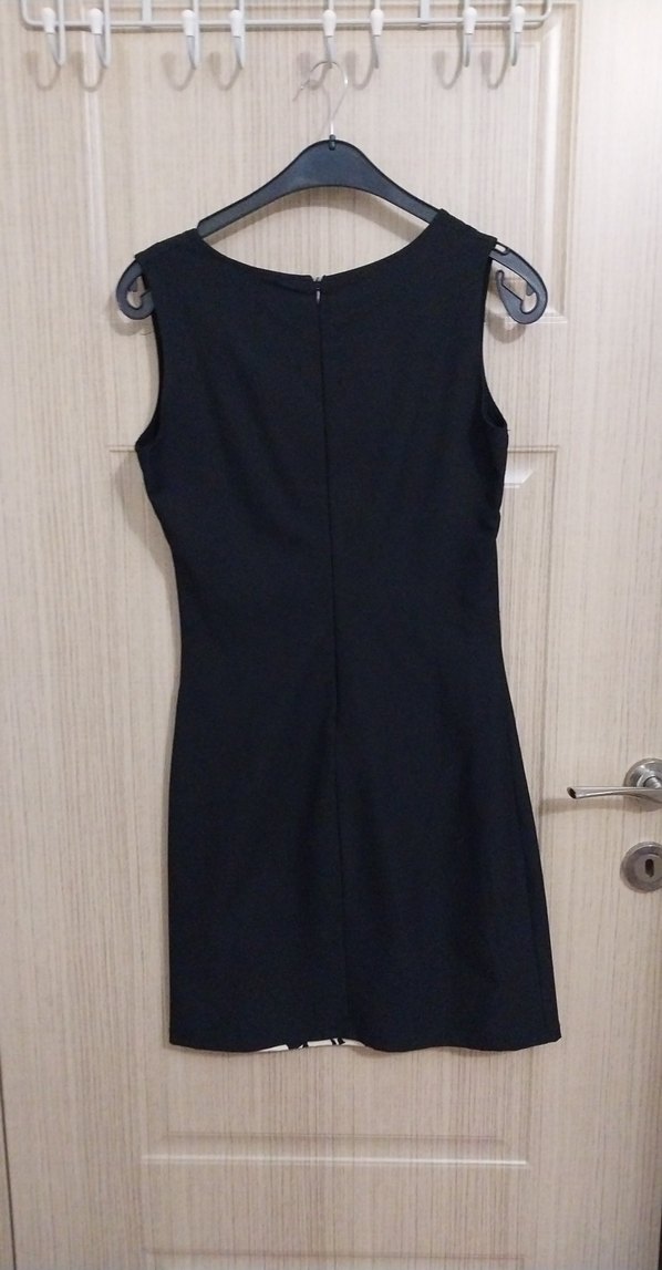 Çiçek Desenli Siyah Midi Elbise - Görsel 2