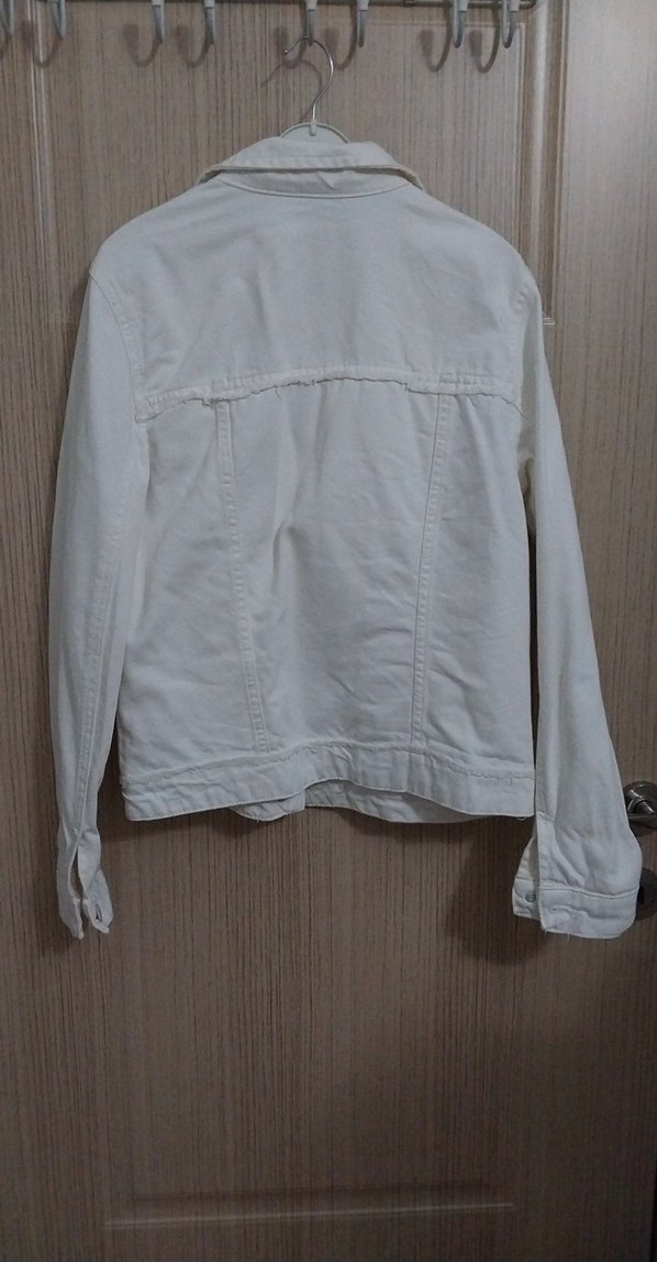 Beyaz Düğmeli Kadın Denim Ceket - Görsel 2