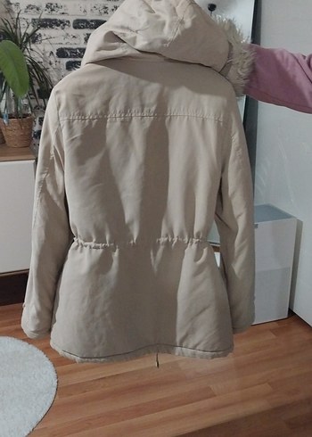 Kürklü Kapüşonlu Bej Kadın Kışlık Mont - Görsel 2