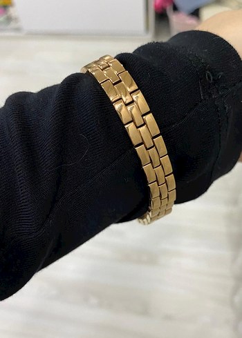 Parlak Altın Klasik Kadın Kol Saati - Görsel 4