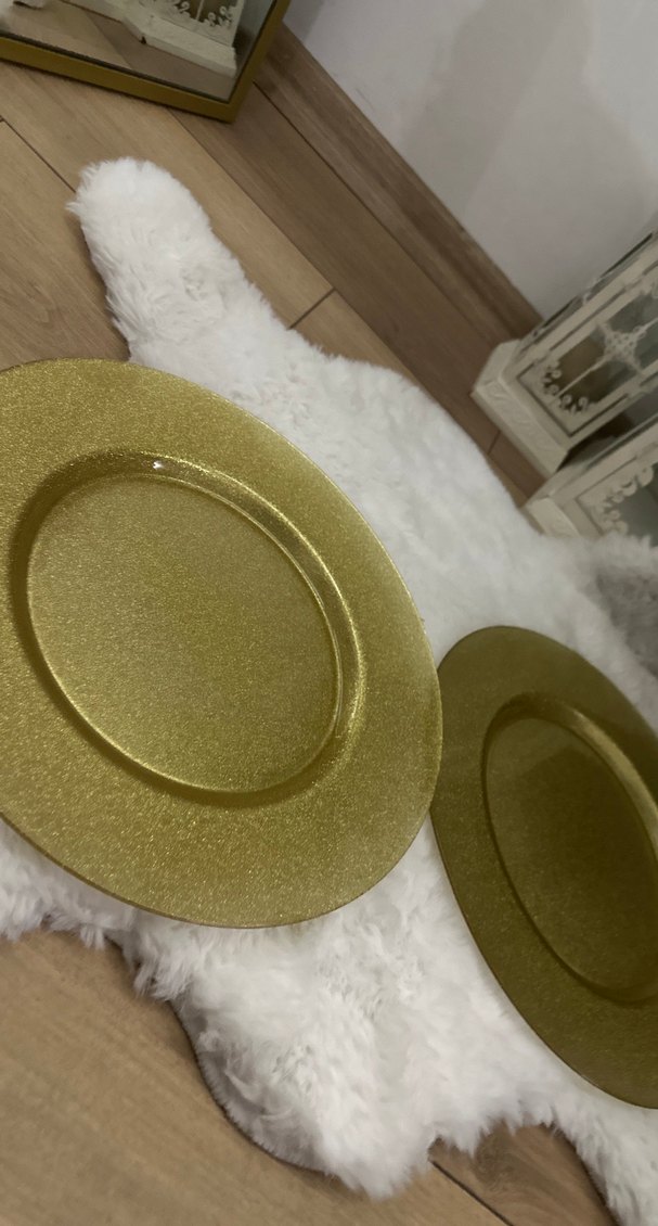 Parlak Altın Renkli Düz Tabak 2 adet mevcuttur - Görsel 2