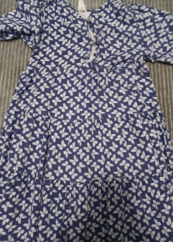 Kız Çocuk Mavi Çiçekli V Yakalı elbise - Görsel 2