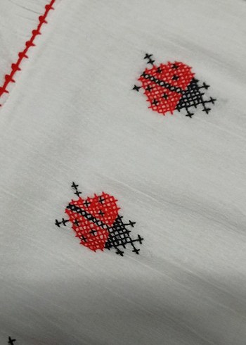 Nakışlı Örme Beyaz Kız Elbisesi - Görsel 3